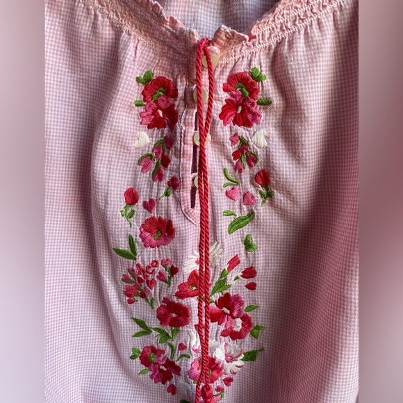 Hollister Pink Floral Blouse - Picture 2 of 7